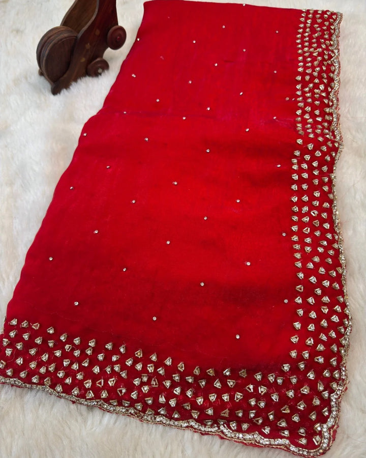 Fendy Silk Saree with Samosa Cut Border & Stone Butti Embroidery