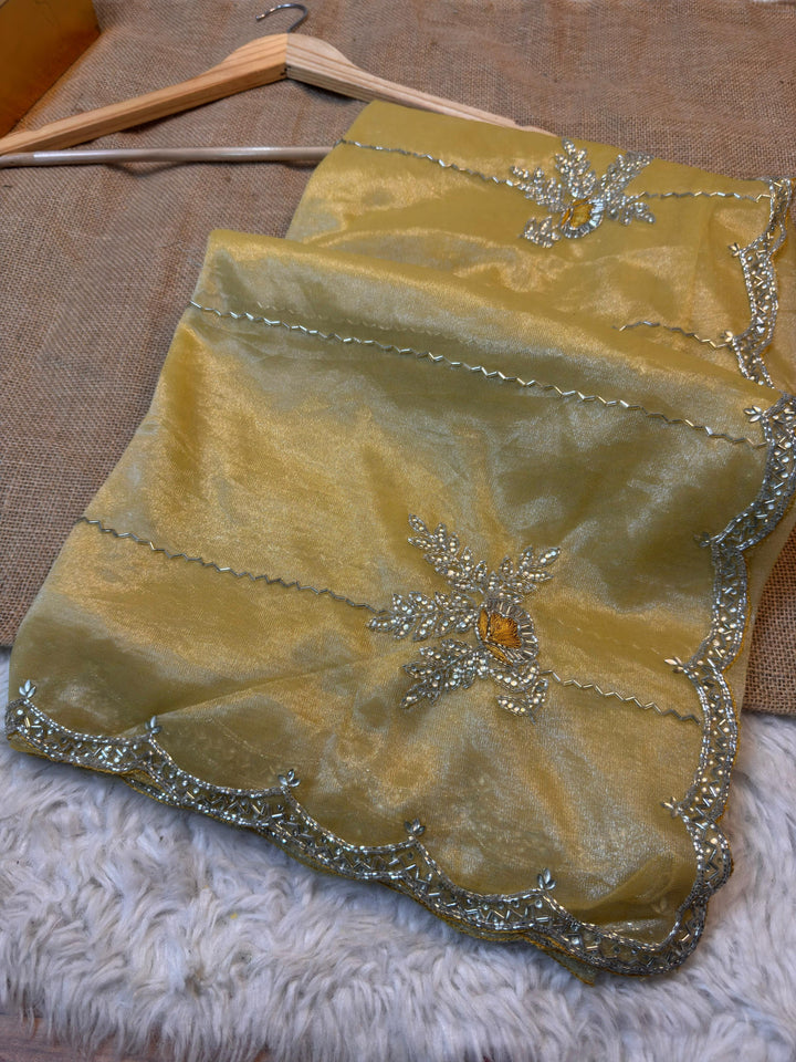 Elegant Rena Net Saree with Floral Motifs & Scalloped Border